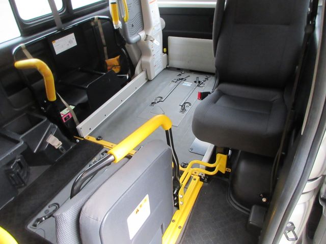 HIACE van 4WD
