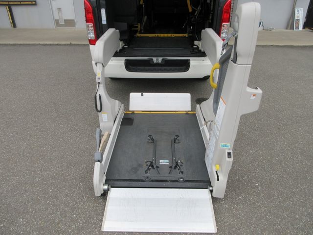 HIACE van 4WD