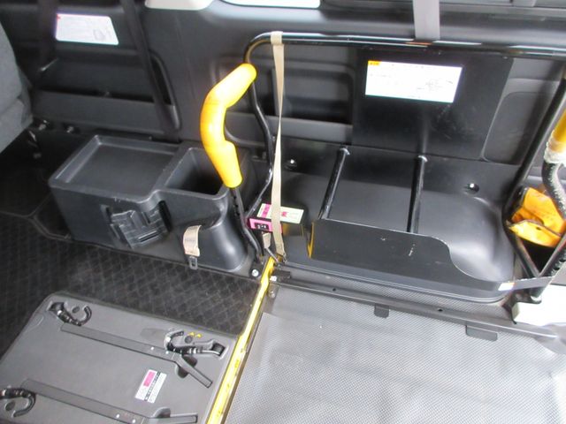 HIACE van 4WD