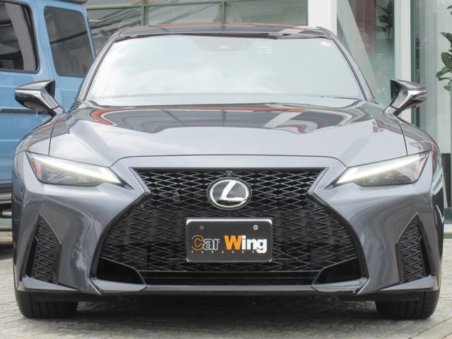 LEXUS IS300h