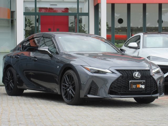 LEXUS IS300h