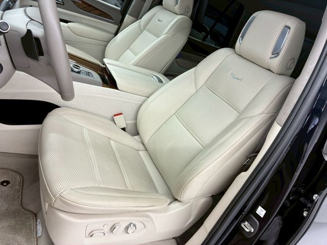 CADILLAC ESCALADE