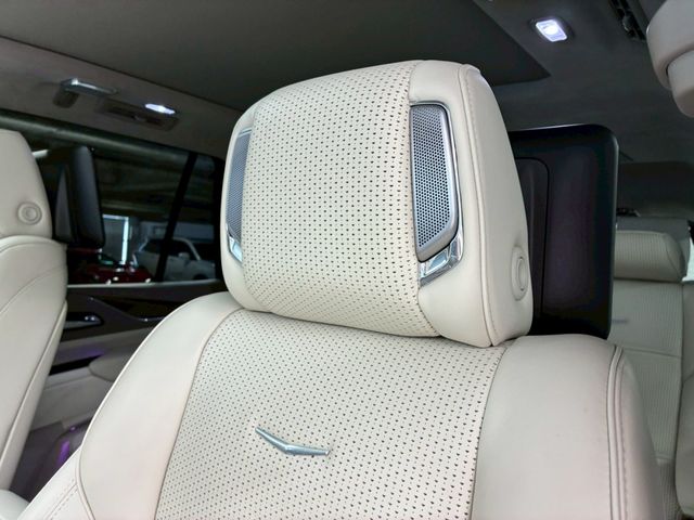 CADILLAC ESCALADE