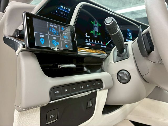 CADILLAC ESCALADE