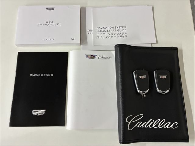 CADILLAC XT6