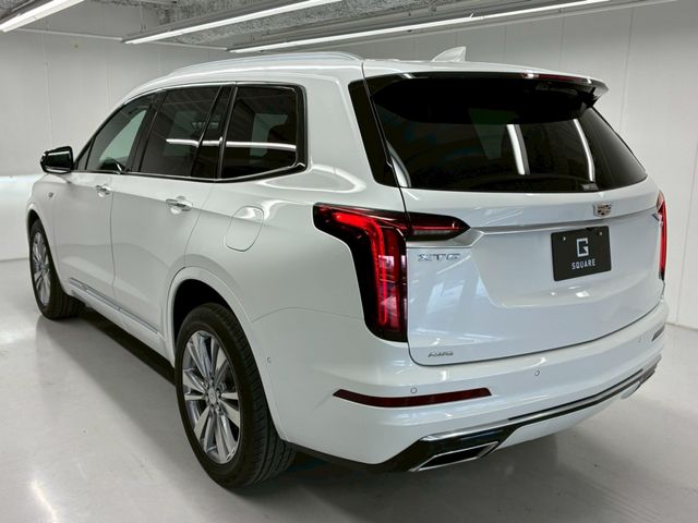 CADILLAC XT6