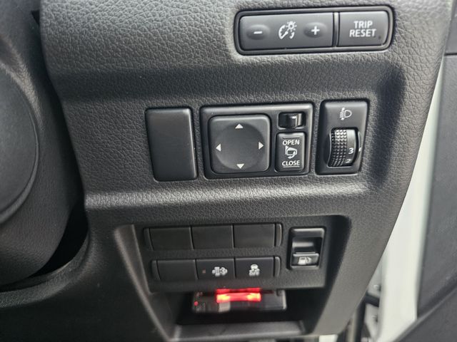 CARAVAN van 2WD