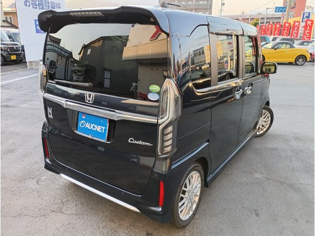 N BOX CUSTOM
