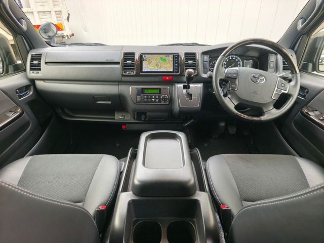 HIACE van 2WD