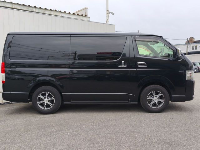 HIACE van 2WD
