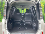 VOXY HYBRID