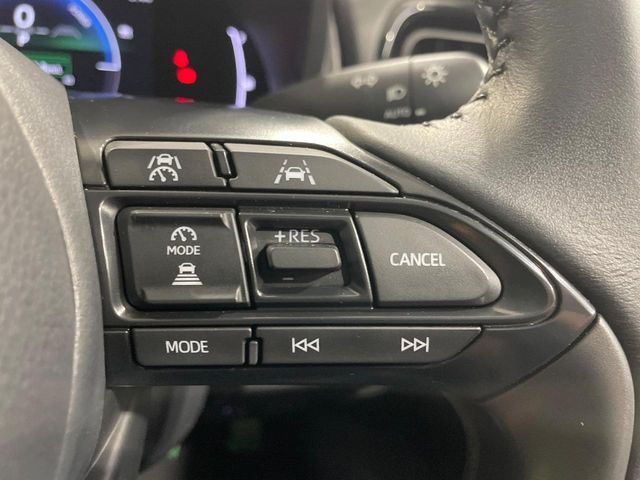 YARIS CROSS HYBRID