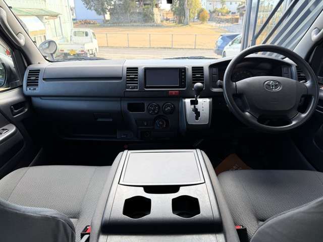 HIACE van 2WD