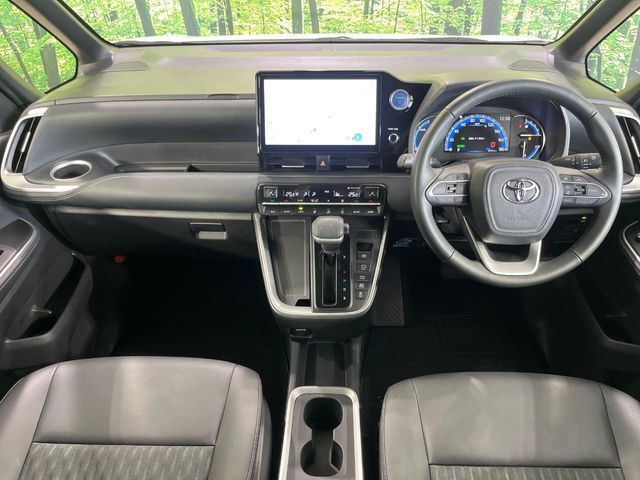 NOAH HYBRID 4WD