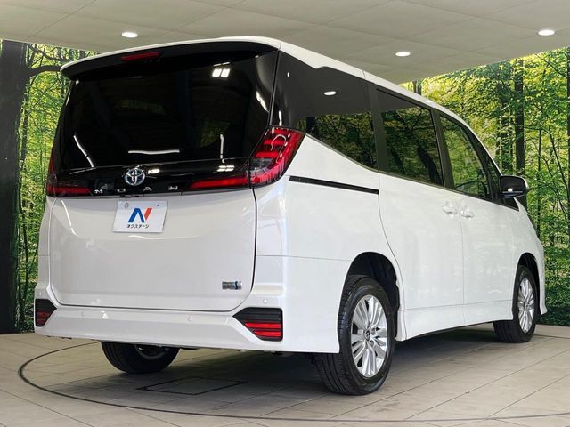 NOAH HYBRID 4WD