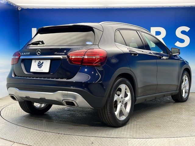 MERCEDES BENZ GLA class