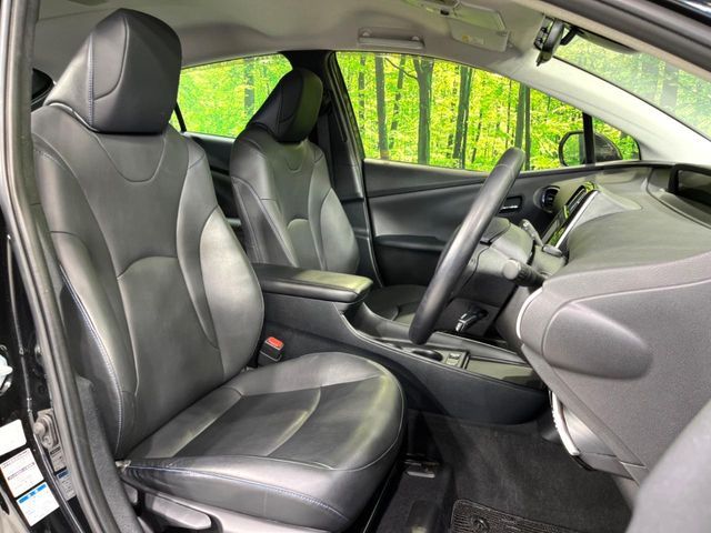 PRIUS 4WD