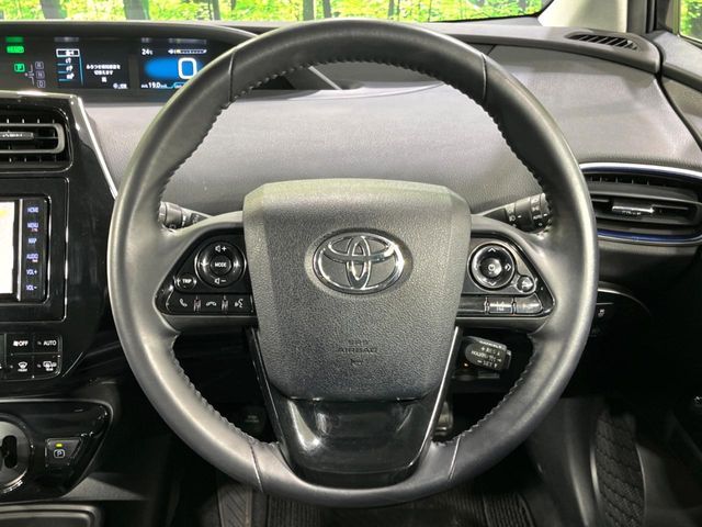 PRIUS 4WD