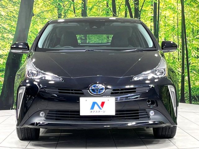 PRIUS 4WD