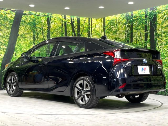 PRIUS 4WD