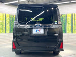 VOXY HYBRID