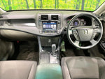 CROWN sedan