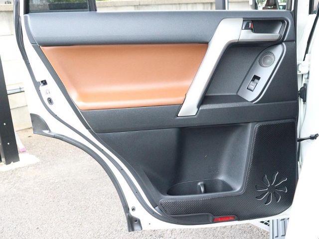 LANDCRUISER PRADO