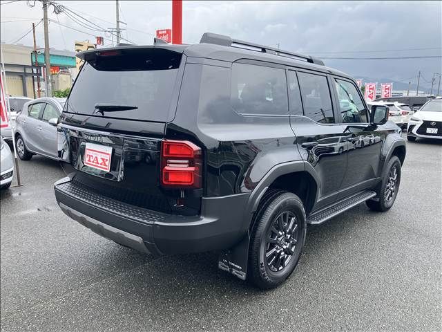 LANDCRUISER 250