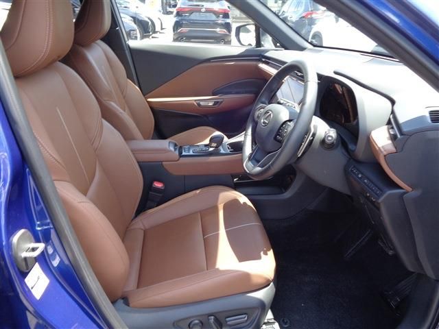 LEXUS LBX