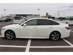 CROWN sedan hybrid