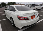CROWN sedan hybrid
