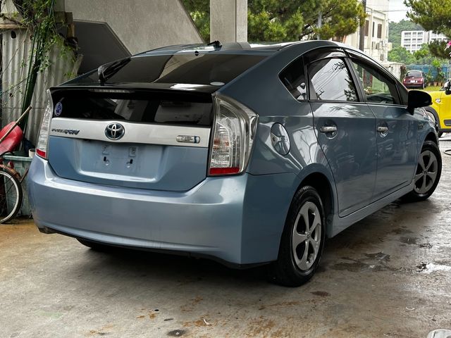 PRIUS PHV