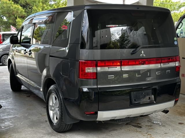 DELICA D:5 2WD