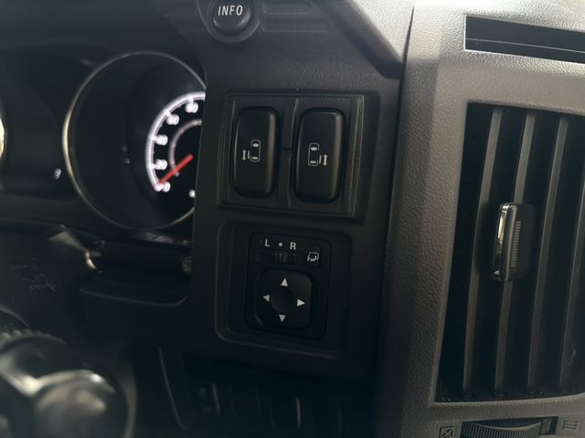 DELICA D:5 2WD