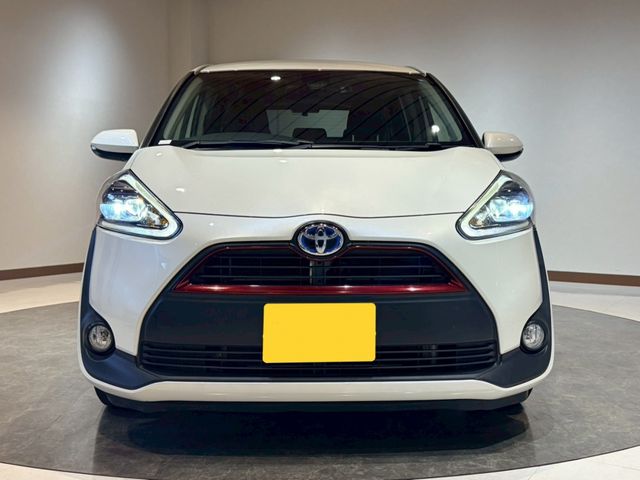 SIENTA HYBRID