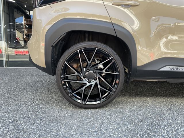 YARIS CROSS HYBRID