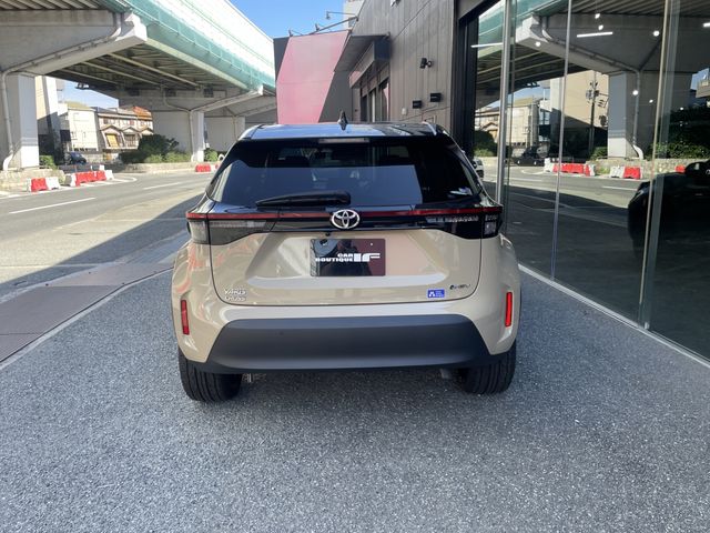 YARIS CROSS HYBRID