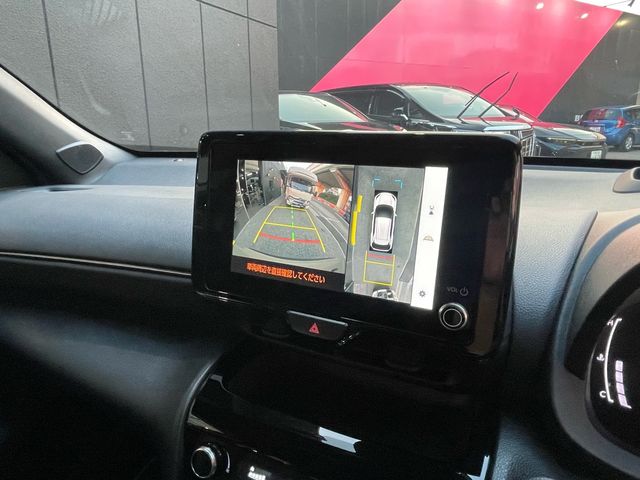 YARIS CROSS HYBRID