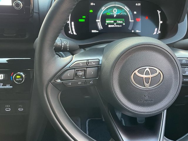 YARIS CROSS HYBRID