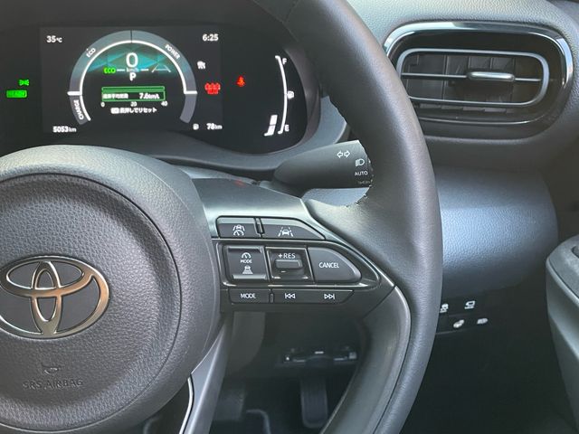 YARIS CROSS HYBRID