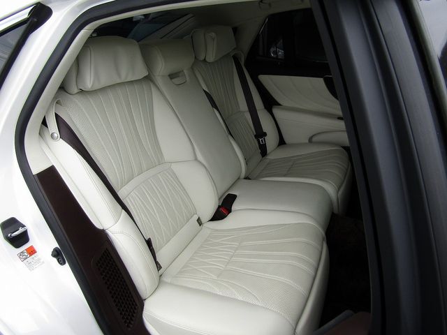 LEXUS LS500h