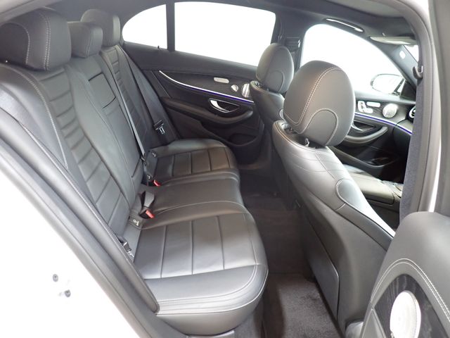 MERCEDES BENZ E class sedan