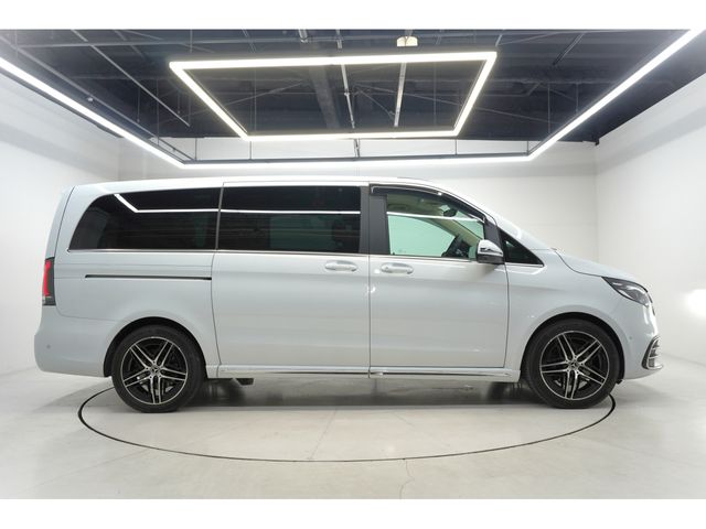 MERCEDES BENZ V class