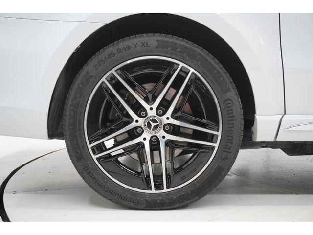 MERCEDES BENZ V class
