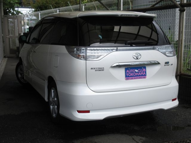 ESTIMA HYBRID 4WD