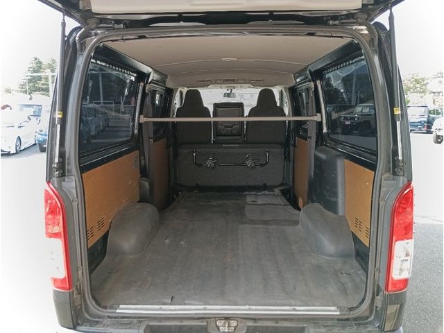 HIACE van 4WD
