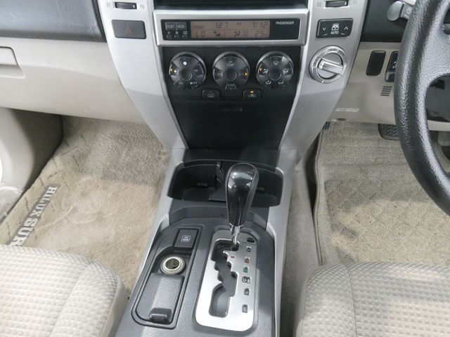HILUXSURF wagon 4WD