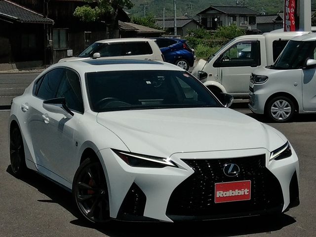 LEXUS IS300h