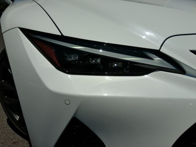 LEXUS IS300h