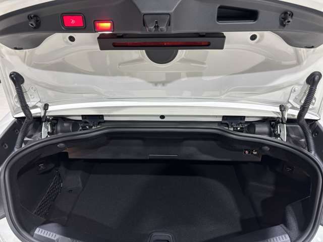 MERCEDES BENZ E class open